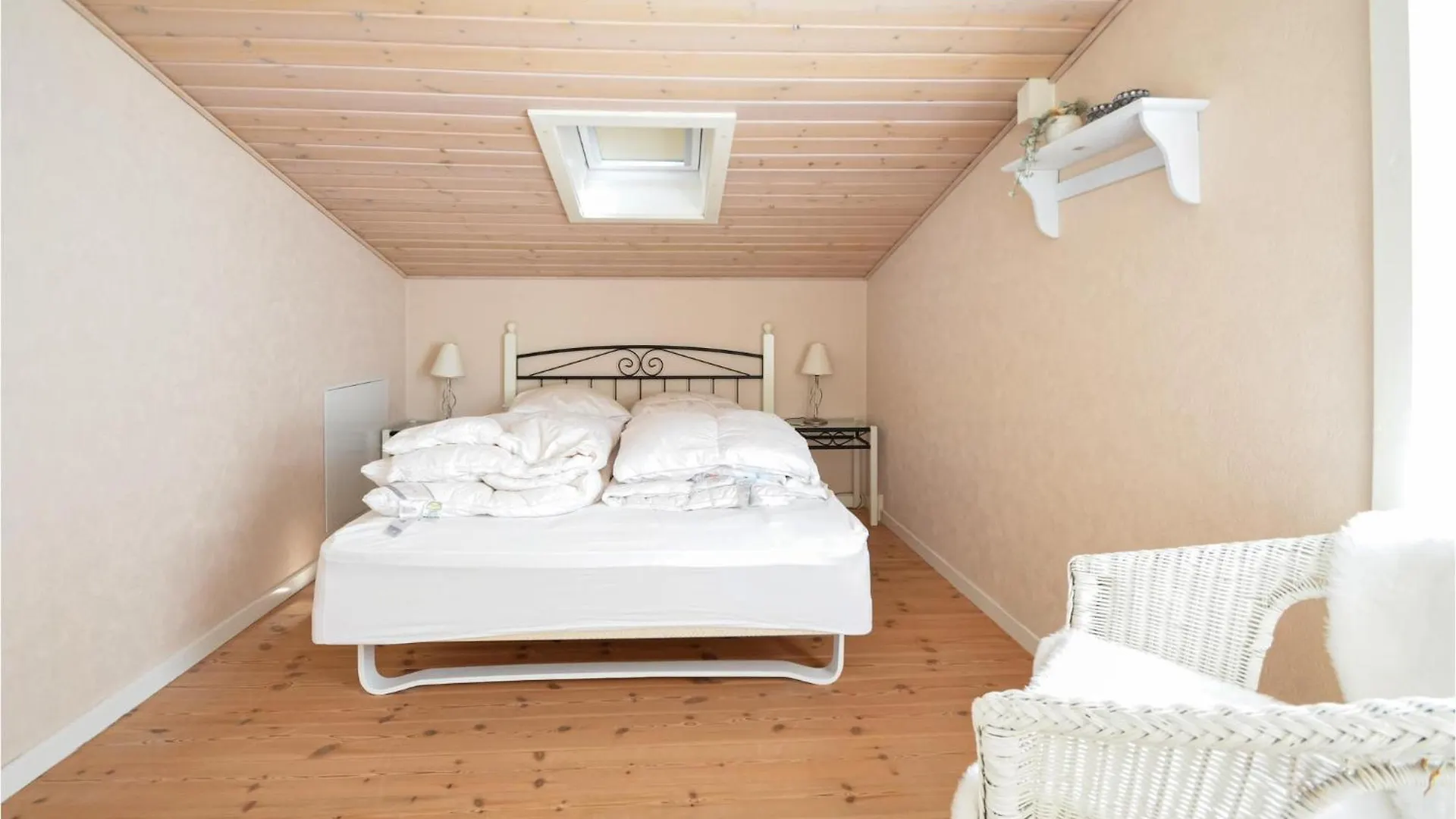 Amazing Home In Ebeltoft With 3 Bedrooms And Wifi