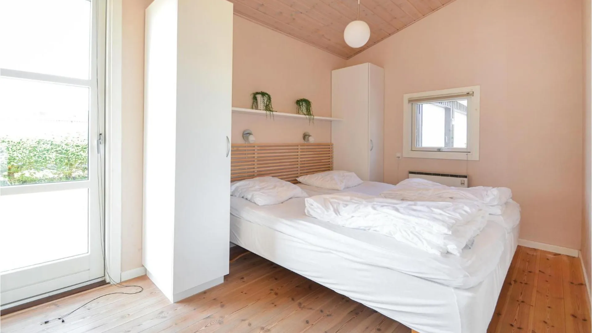 Amazing Home In Ebeltoft With 3 Bedrooms And Wifi 0*,  Denmark