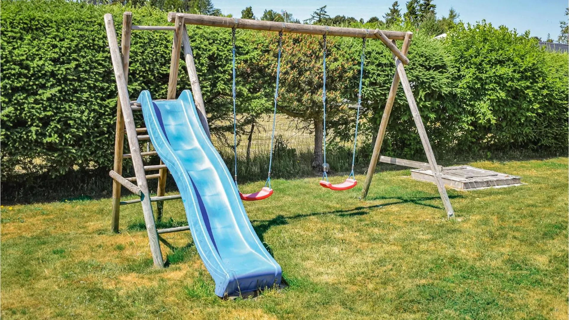 Amazing Home In Ebeltoft With 3 Bedrooms And Wifi 0*,